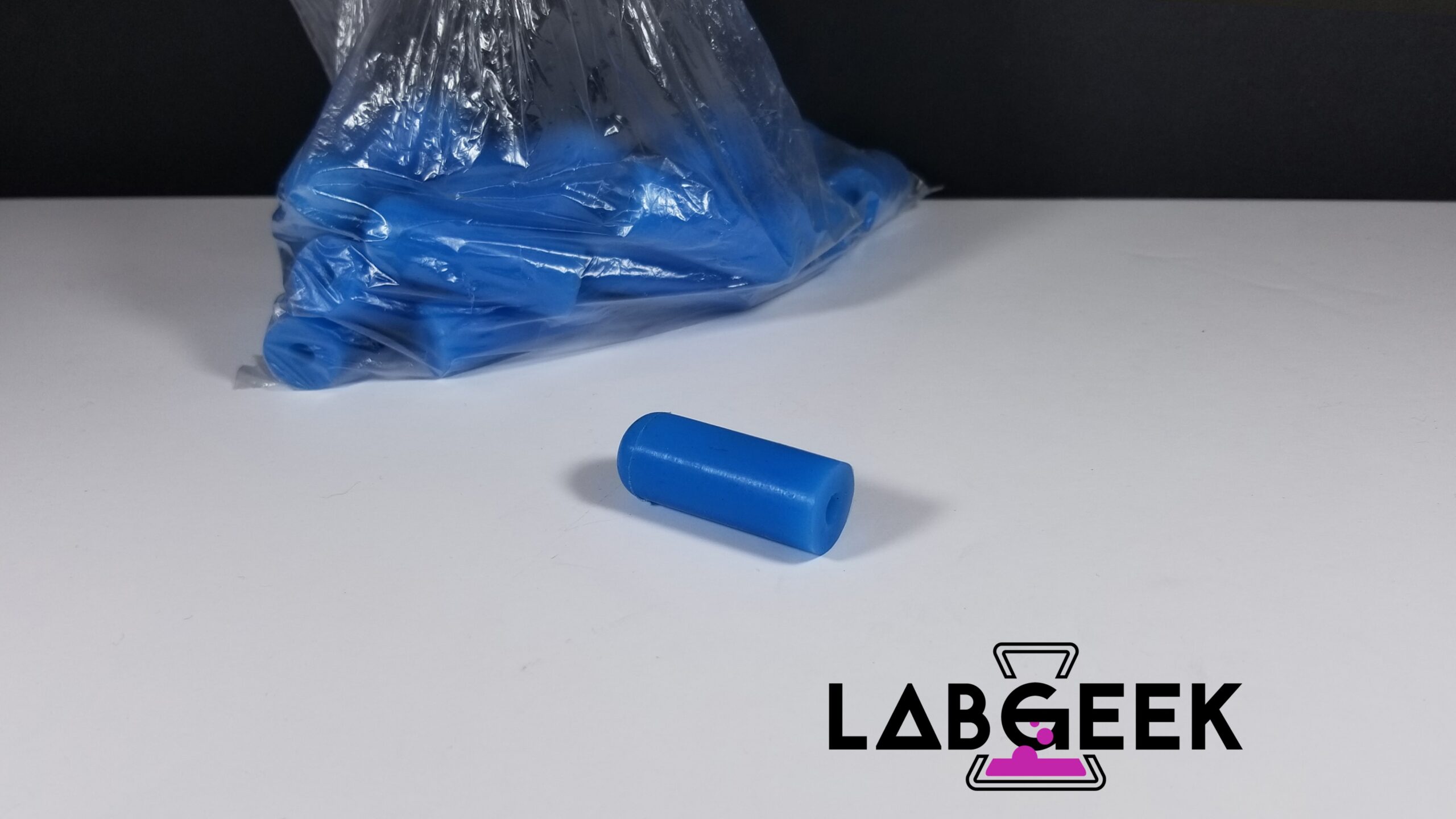 Blue Natural Rubber Pipette Head For Glass Pasteur Pipettes LabGeek