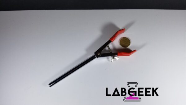 Medium 2 Claw Clamp, Single Adjustable Top On LabGeek