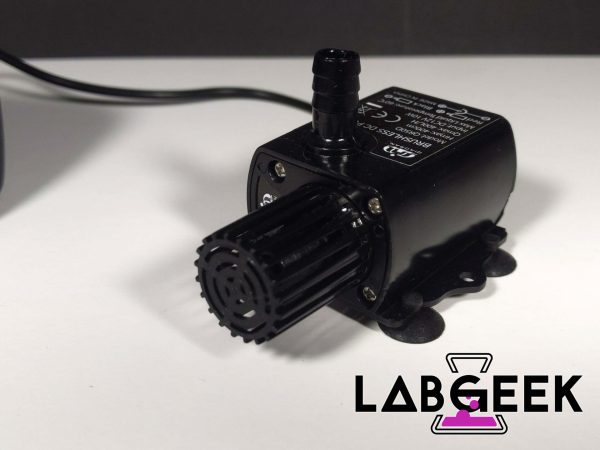 400LH Submersible Water Pump plus DC Power Supply on LabGeek